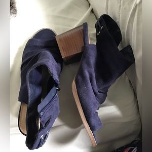 Navy peep toe nwot sz 7